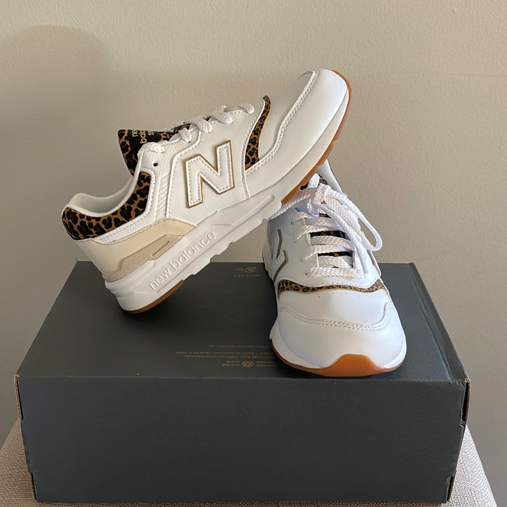 Big Kids New Balance White & Leopard Brand New Sneakers
